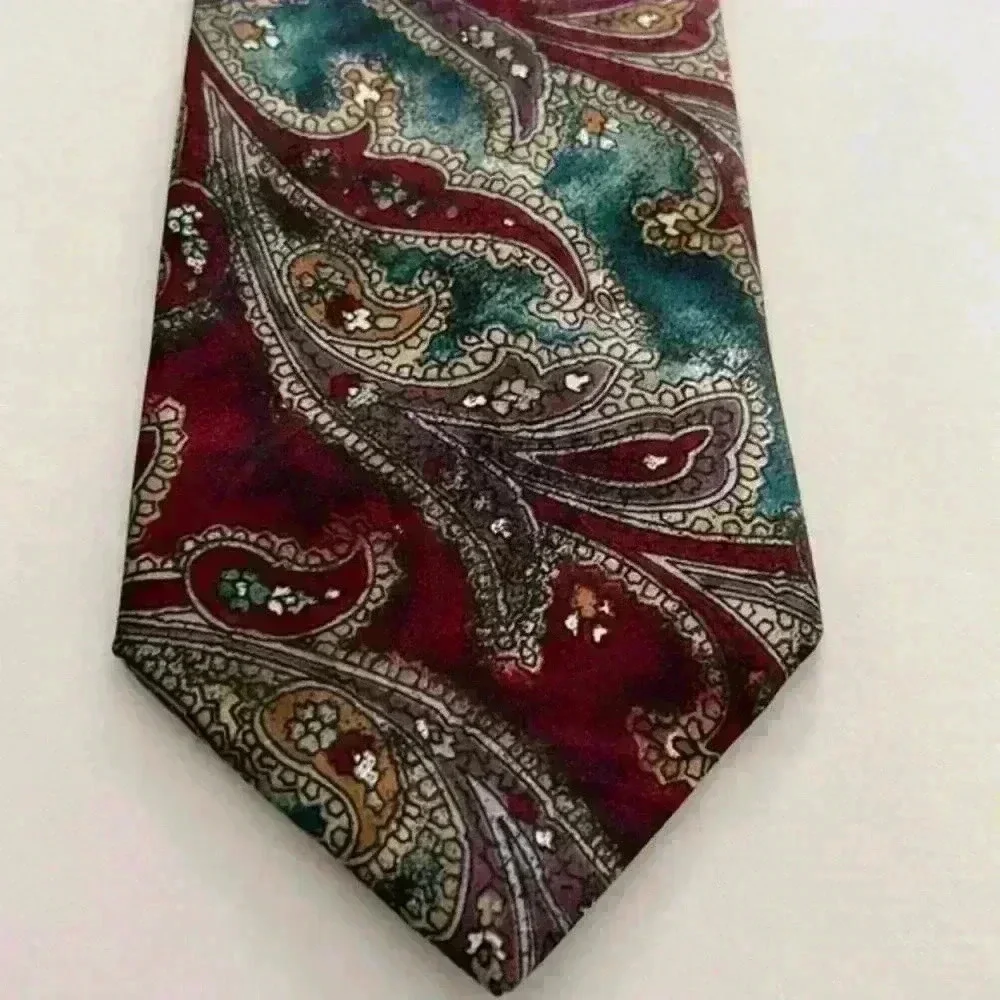 Camden Court tie‎